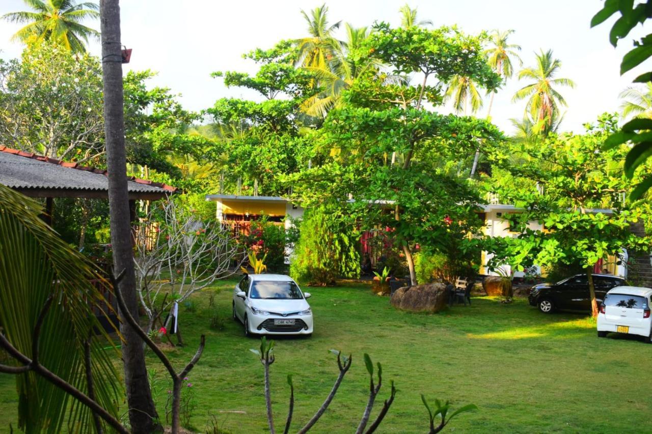 Secret Hill Resort Unawatuna Exterior foto